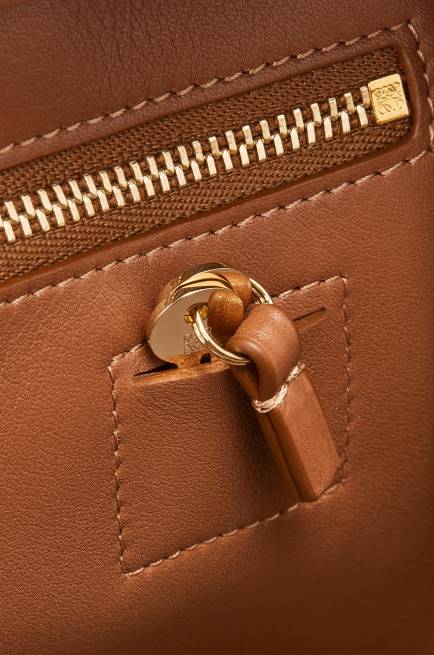 Tan/Pecan Amazona 23 in Anagram jacquard and calfskin Loewe 84PR162 Women