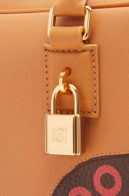 Warm Desert Amazona 23 in nappa calfskin Loewe 84PR176 Women