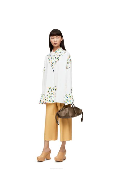 Sand/Butter Cropped trousers in nappa Loewe 84PR1113 Women