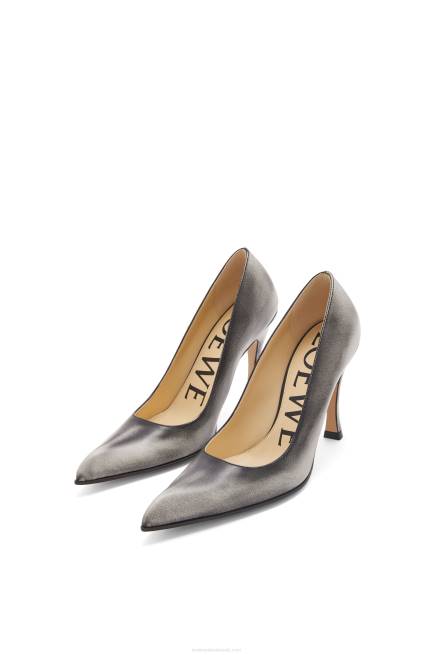 Anthurium White/Black Comic classic pump in calfskin Loewe 84PR749 Women