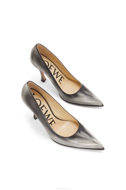Anthurium White/Black Comic classic pump in calfskin Loewe 84PR749 Women